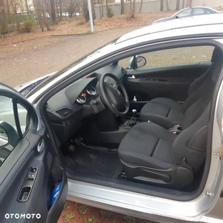 Peugeot 207 1.4 Presence - 10