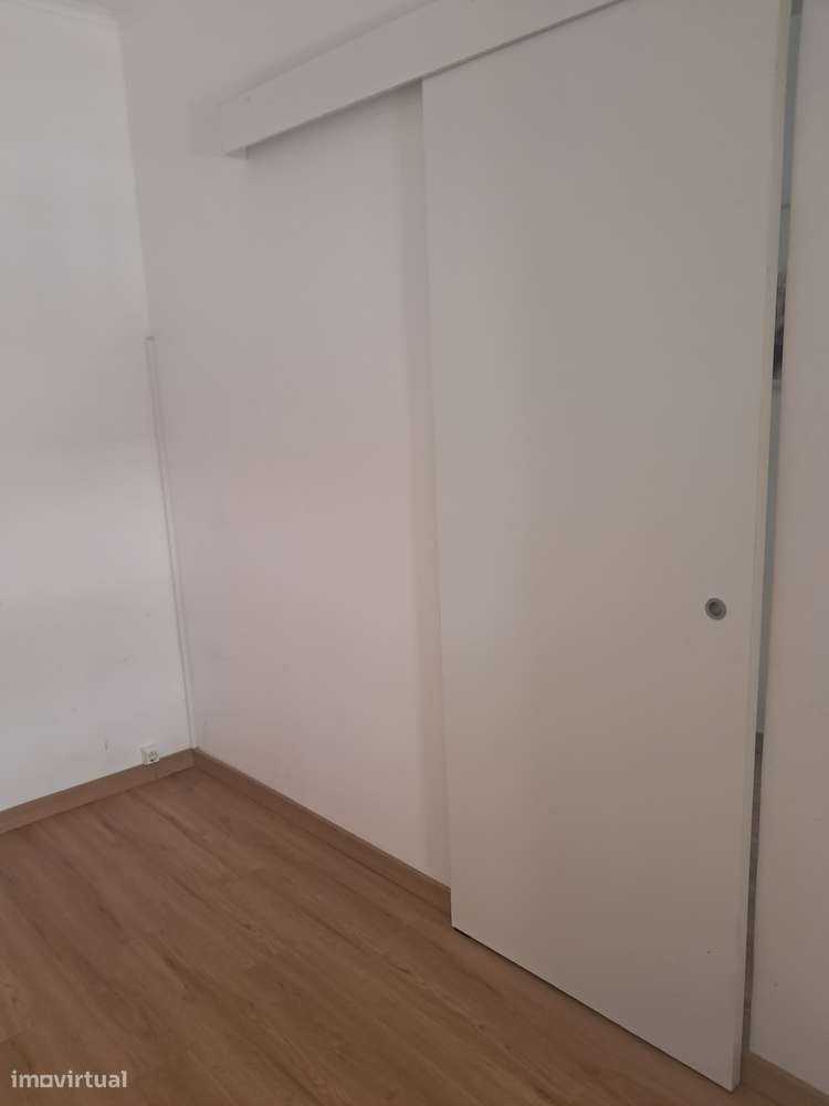 T1 em Arroios com cozinha separada-3