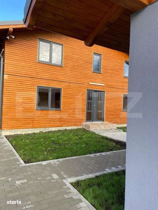 Cabana de vanzare, 10 camere cu baie proprie fiecare, 270 mp, pe Trans - Imagine principală: 5/11