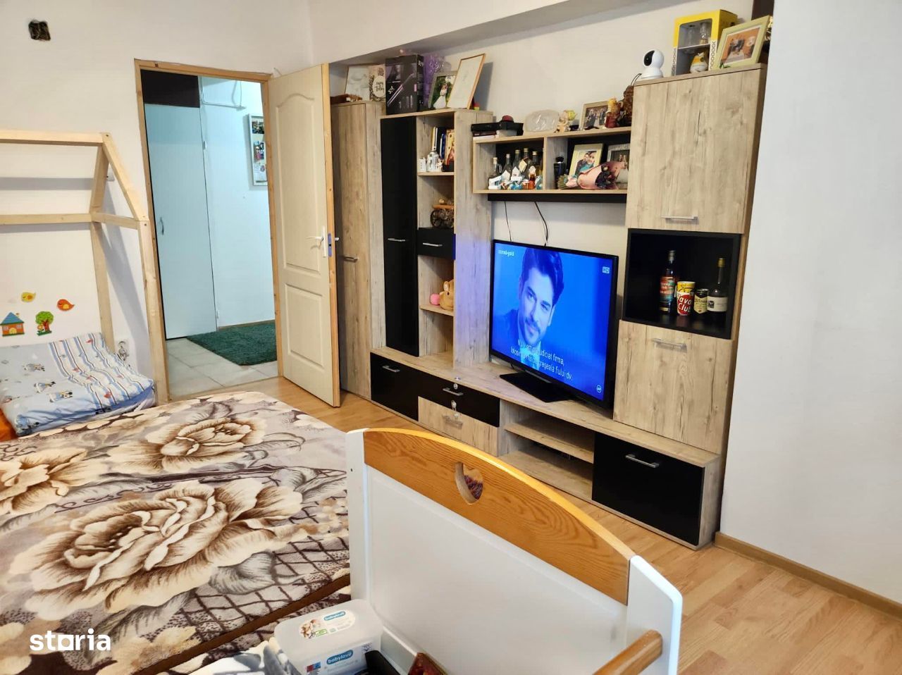 De vanzare apartament cu 2 camere, zona centrala langa Scala