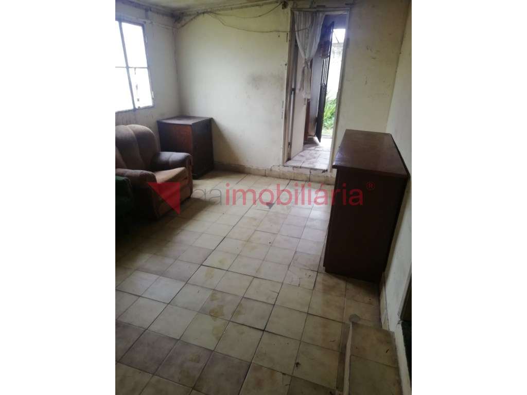 Moradia em Abrigada - Grande imagem: 4/7