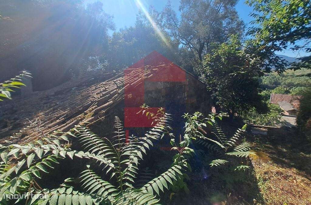 Moradia para restauro - Grande imagem: 5/14