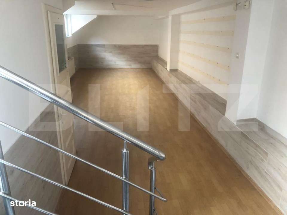 Spatiu comercial 44mp la demisol pe Bulevardul Revolutiei - Imagine principală: 1/10