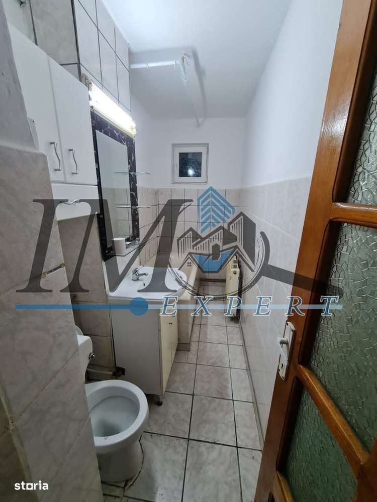 Apartament 2 camere etaj 1 zona Cetate - Imagine principală: 3/4
