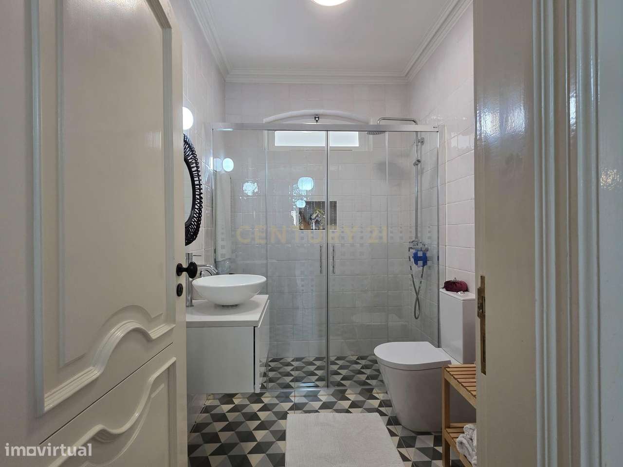 Moradia situada em Beire / Paredes-17