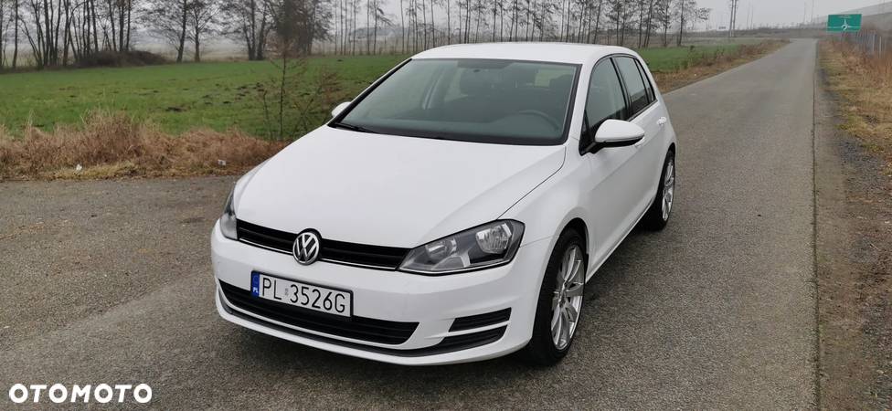 Volkswagen Golf - 10