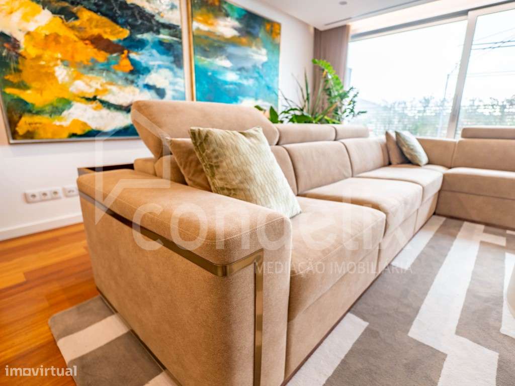 Moradia T3 com terraço, piscina e decoração de autor, Madalena-13