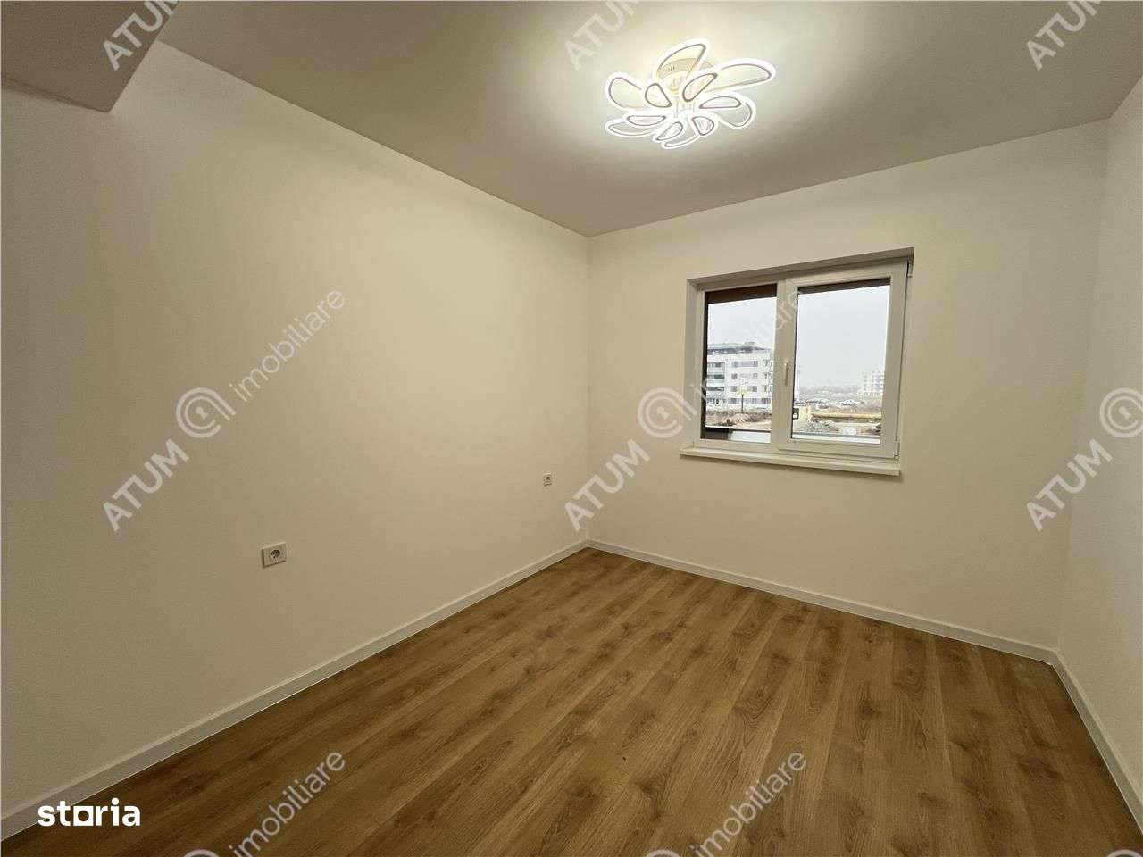 Apartament cu 3 camere decomandate si 2 bai pe Calea Surii Mici - Imagine principală: 3/15