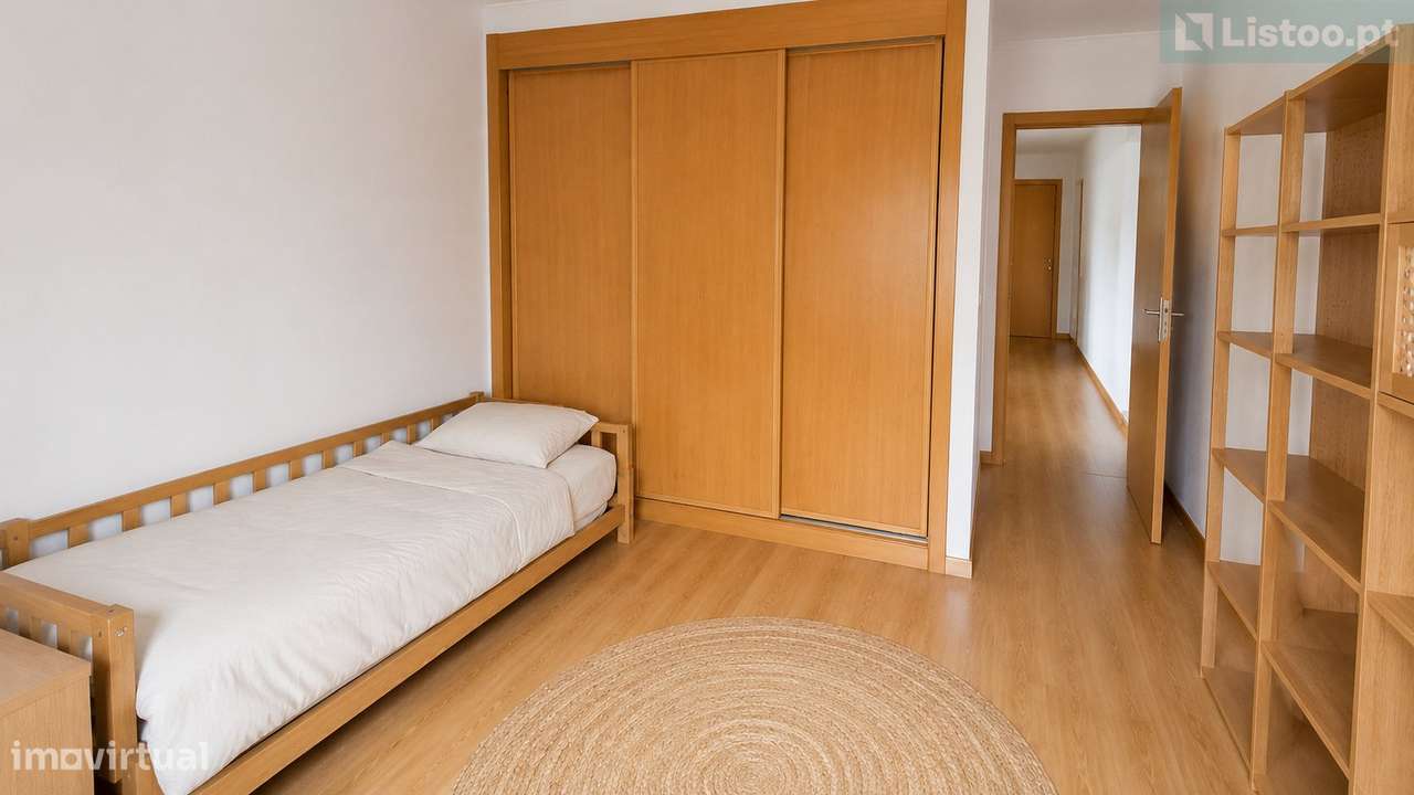 T2 com Sala de 43m2, Parqueamento e Arrecadação na Avenida do Parque,-9