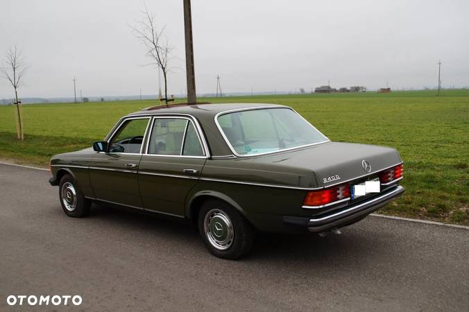 Mercedes-Benz W123 - 3