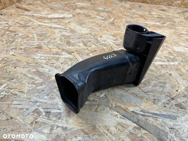 WLOT DOLOT KANAŁ PRZEWÓD POWIETRZA VOLVO V60 II S60 III 31474810 31370229 - 3