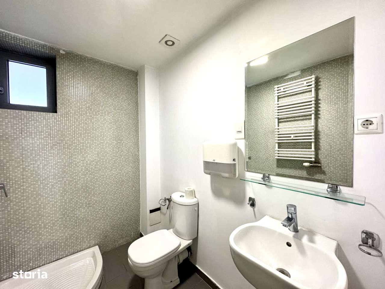 5 camere cu promenada la lac, parcare si boxa incluse-16