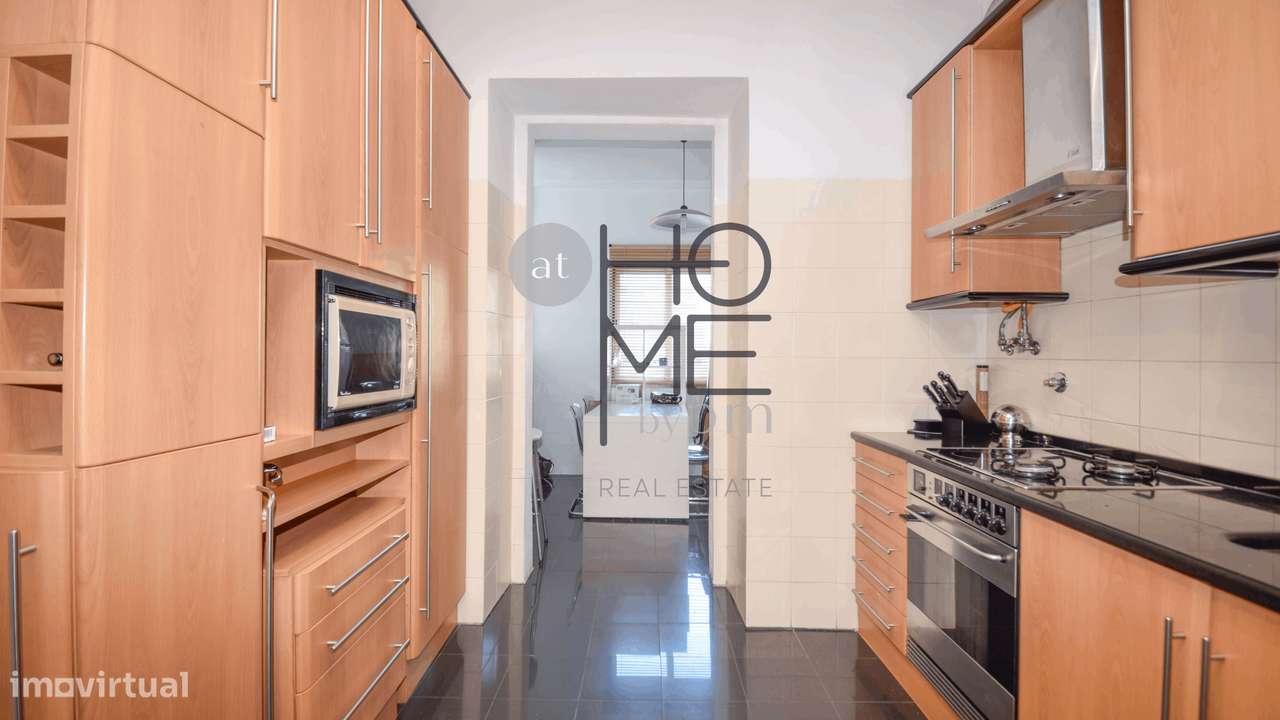 Av. Luís Bívar | T3 + 1 de charme em Lisboa-5