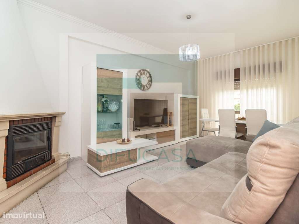 Apartamento T3 Central no Feijó-5