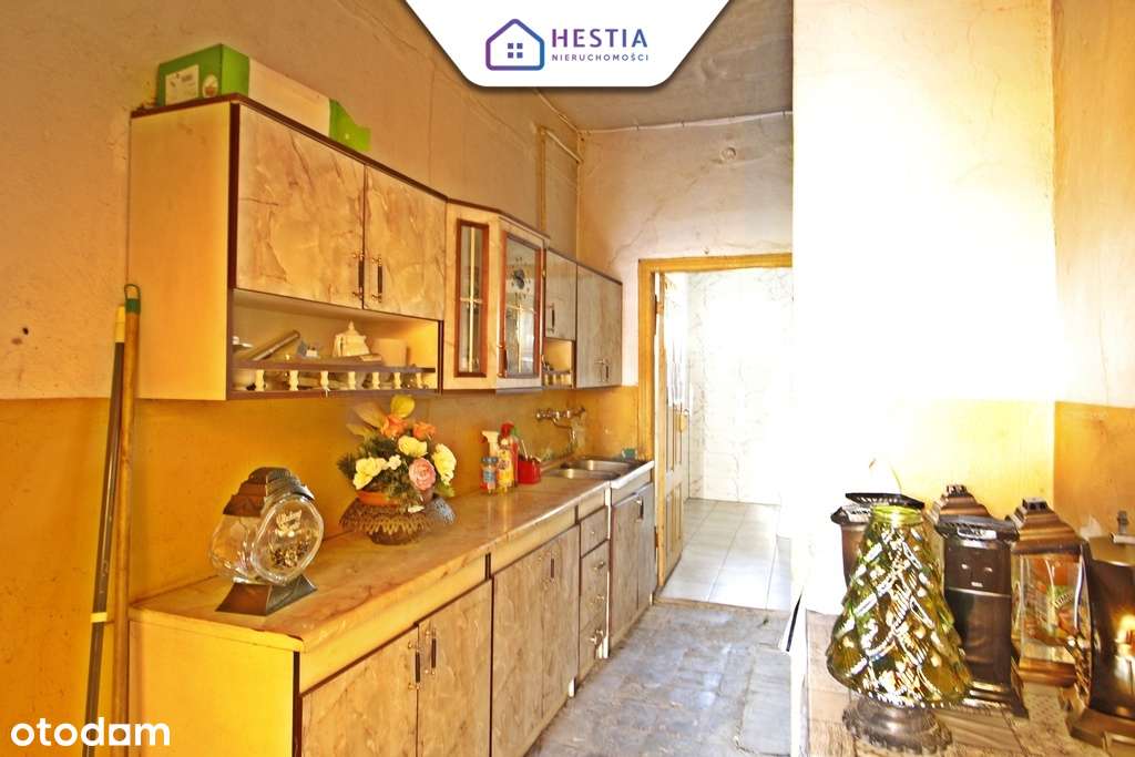 Poniemiecki dom z dużą stodołą - super cena!-2