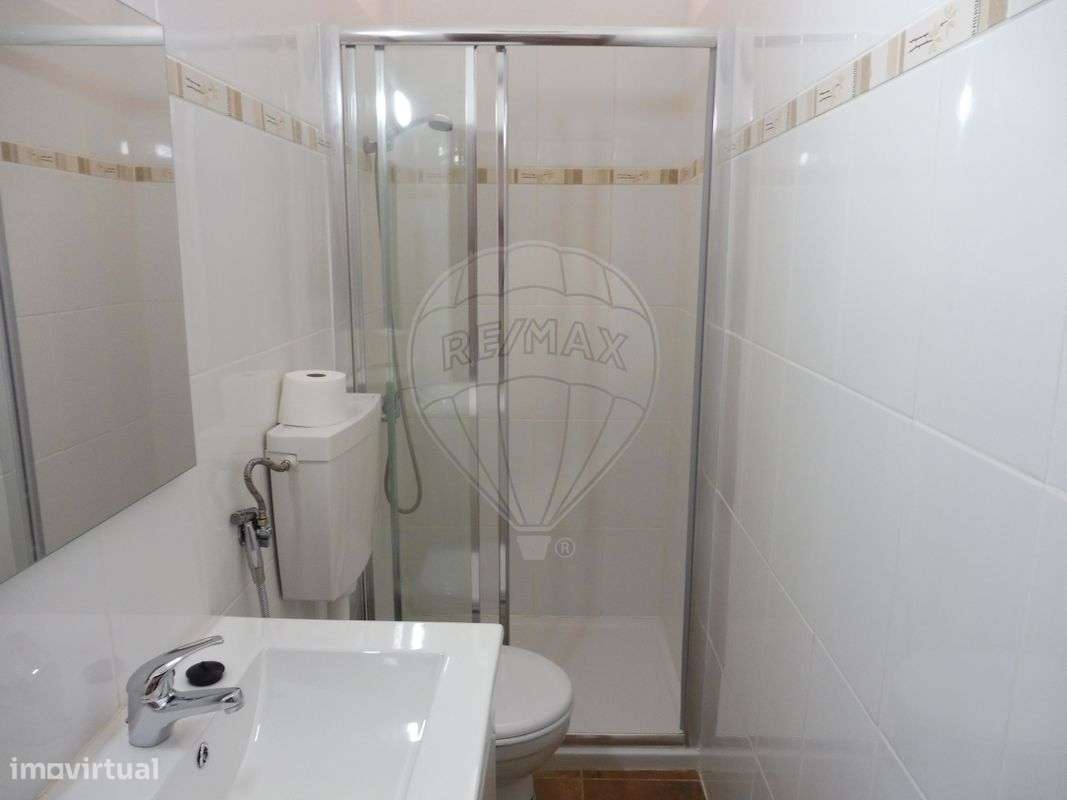 Moradia T1 para venda - Grande imagem: 3/19