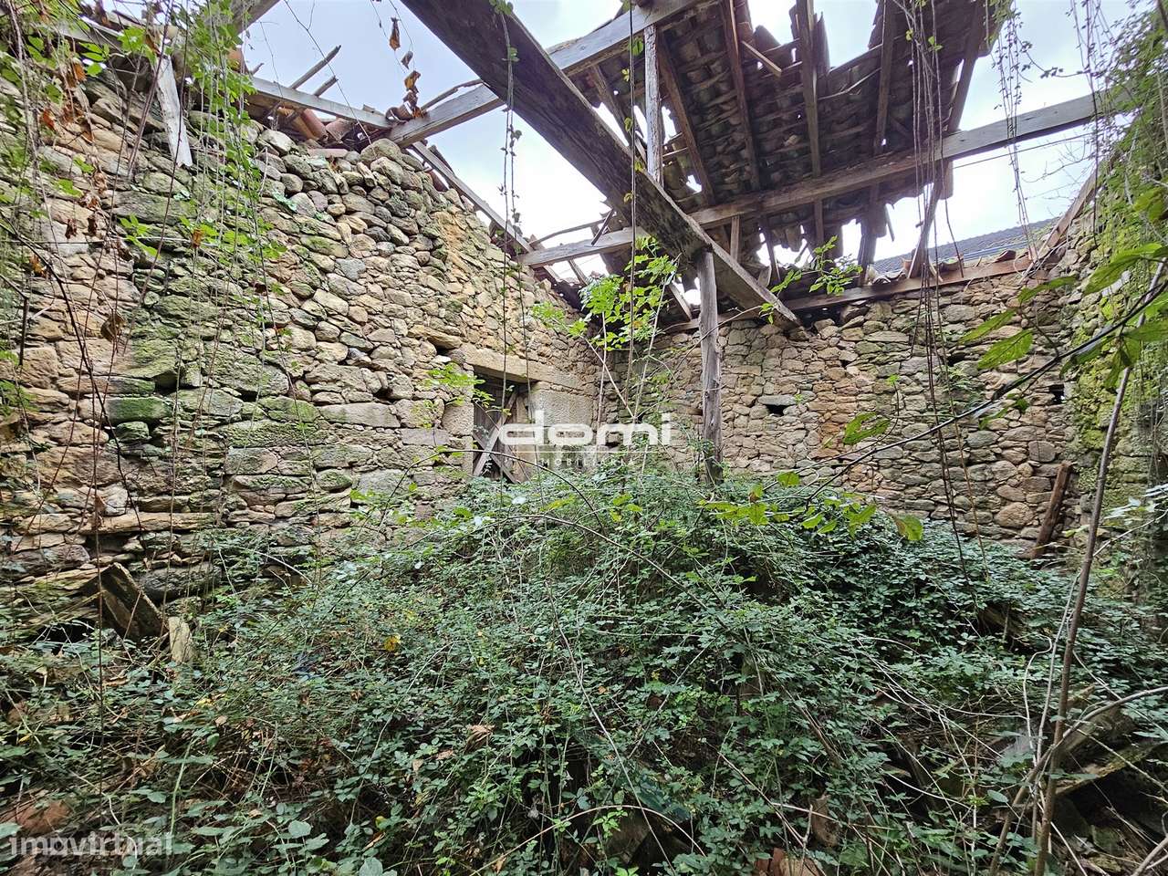 Moradia em Pedra para restaurar em Espinho - Mangualde - Grande imagem: 5/15