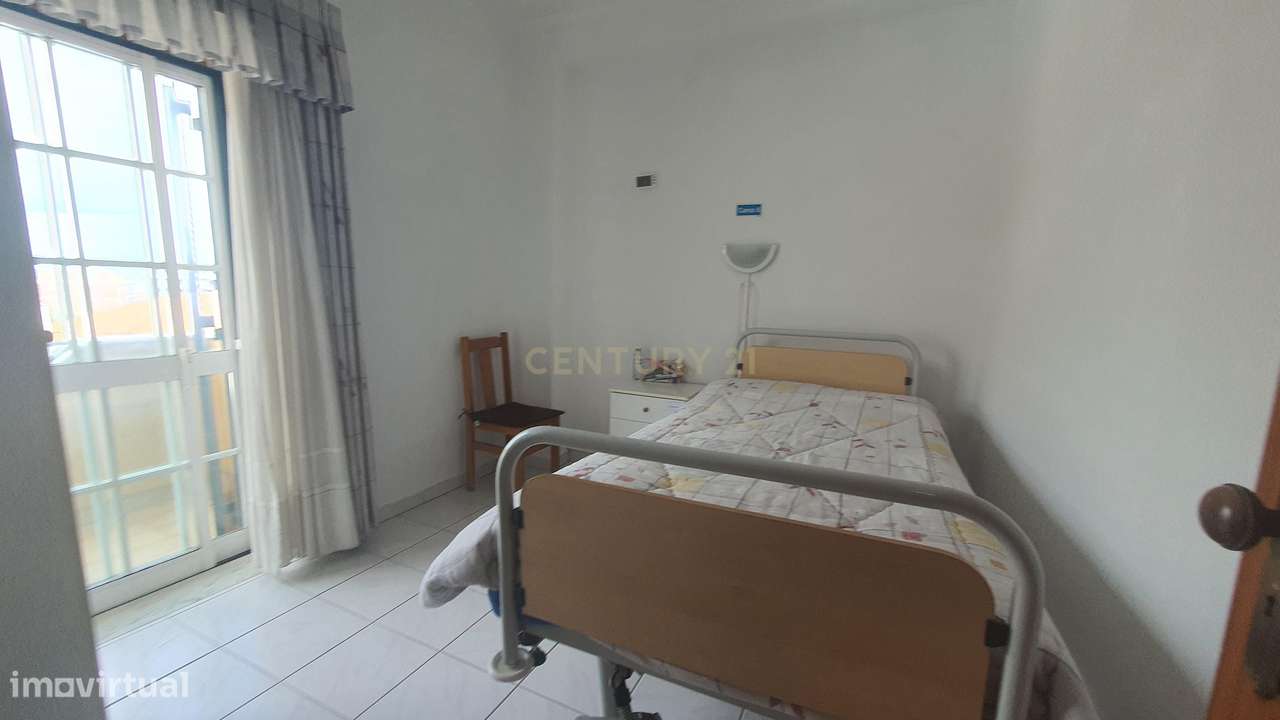 Lar Licenciado e em Funcionamento em Odivelas-3