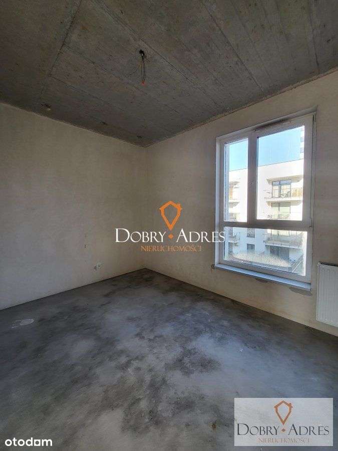 3 pokojowe mieszkanie + komórka + garaż - stan dew-8