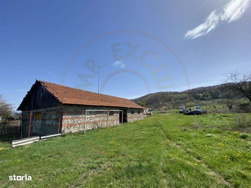 Teren intravilan cu grajduri si anexe – Aninoasa AG - Imagine principală: 4/9