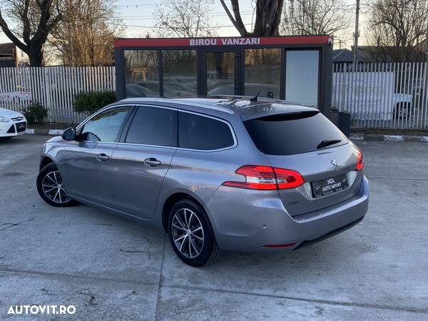 Peugeot 308 1.2 L PureTech Turbo Allure - 3