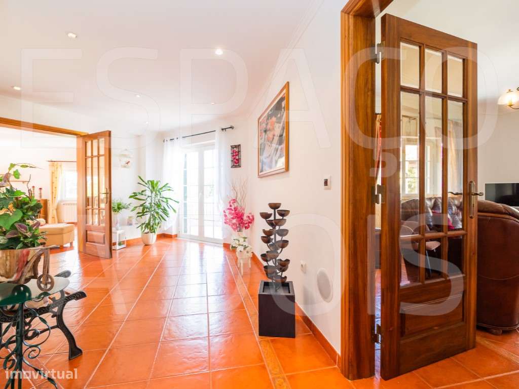 DESLUMBRANTE! INDEPENDENTE (isolada). Excelente qualidade de constr...-31