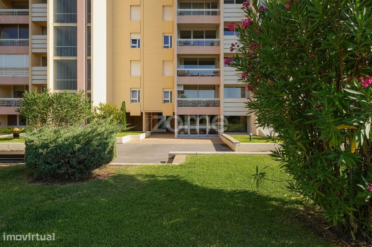 Apartamento T3 de charme no Condomínio Alto das Flores - Grande imagem: 4/60