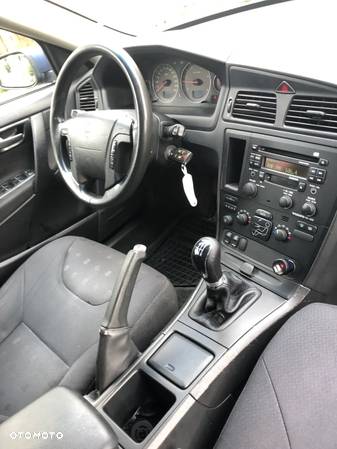 Volvo V70 2.4D Kinetic - 13