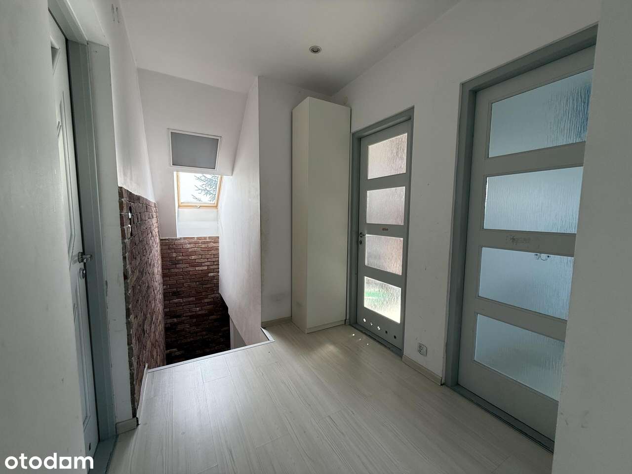 Dom z klimatem na wyjątkowo prywatnej działce z dużym osobnym garażem-17