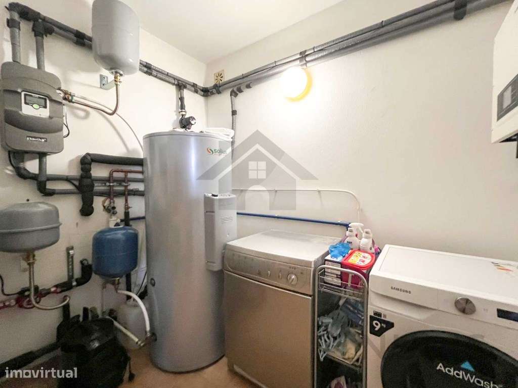 Moradia T3 com piscina para venda em Lagos-56