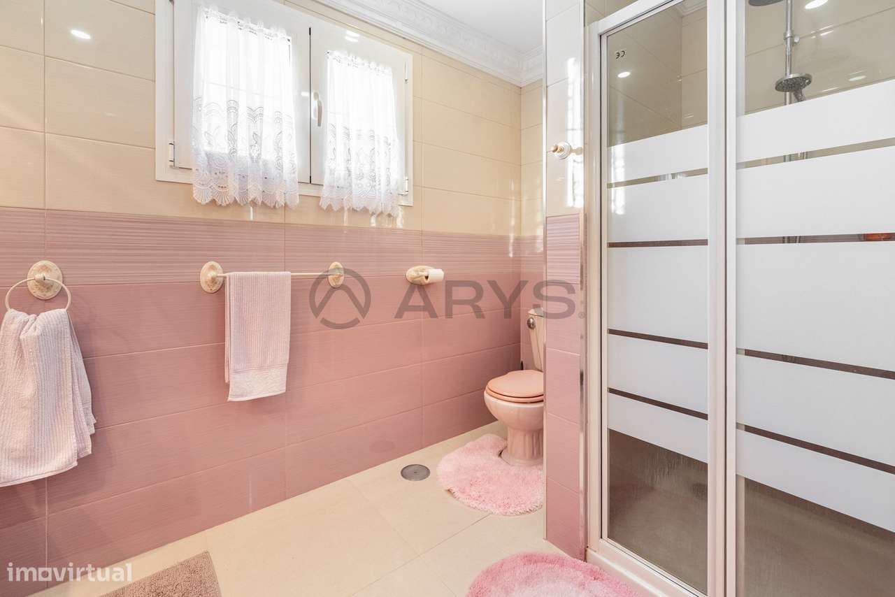 Moradia Isolada T5-29