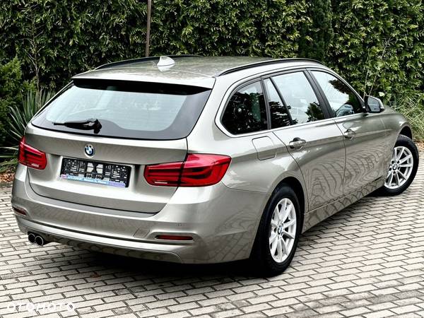 BMW Seria 3 320d Sport Line - 22