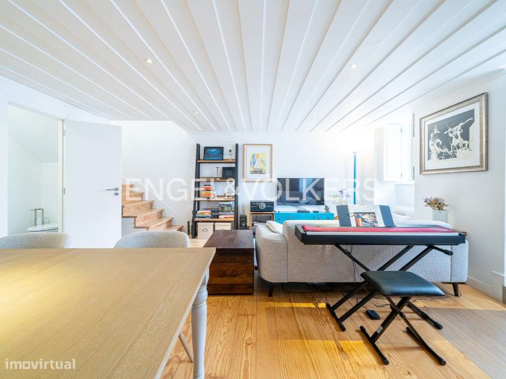 T2 Duplex mobilado em Martim Moniz - Grande imagem: 4/17