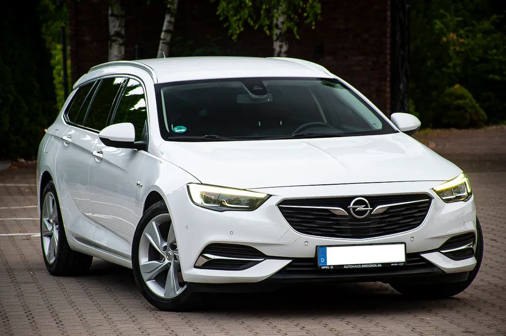 Opel Insignia B (2017-) 2.0 BiTurbo 4x4 Ultimate Exclusive 2018