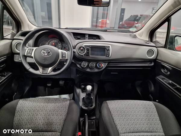 Toyota Yaris 1.0 Premium - 15