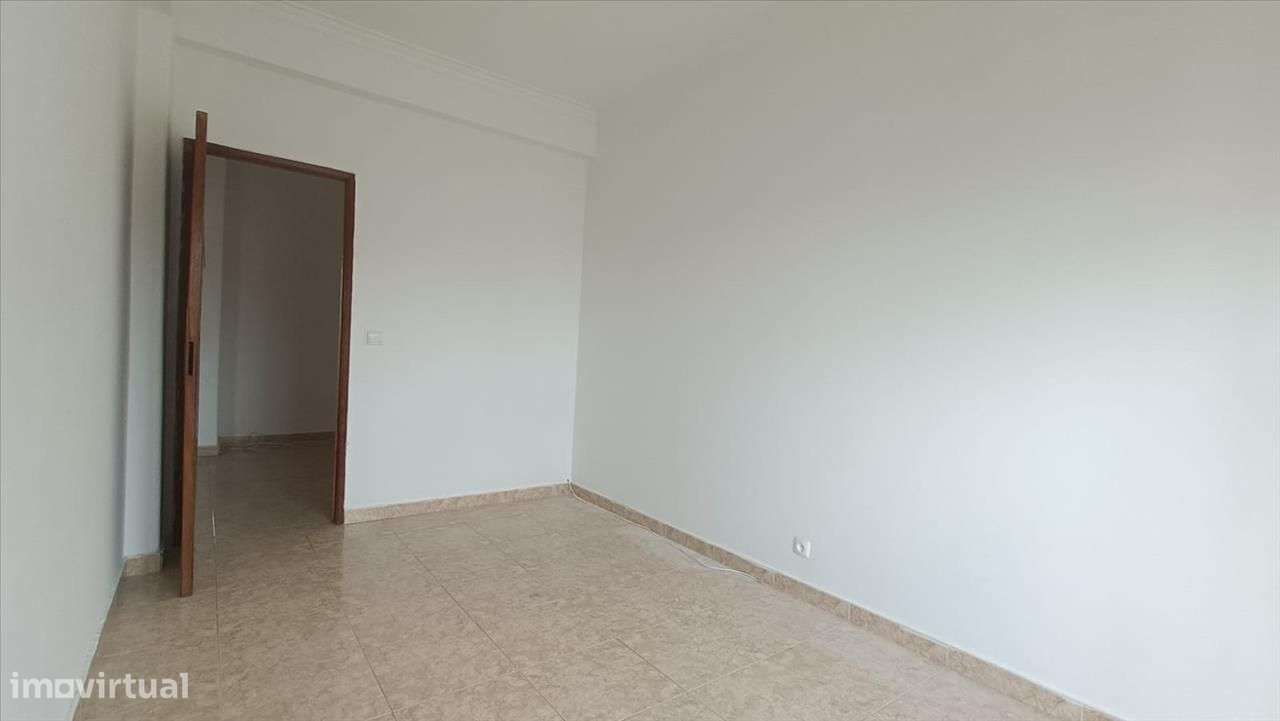Apartamento no centro de Vila Franca de Xira - Grande imagem: 4/17