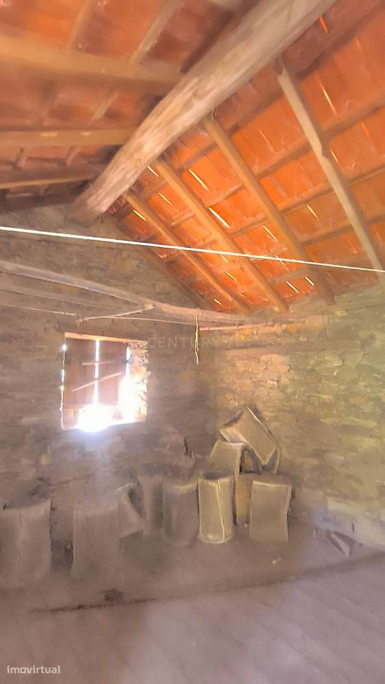 Quinta para Recuperar em Leiria com Vista para a Montanha - Grande imagem: 4/21