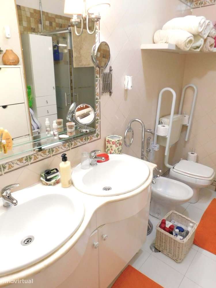 Apartamento T3 - Cascais (Guia/Bairro do Rosário)-27