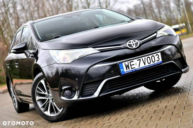 Toyota Avensis 2.0 D-4D Prestige - 3