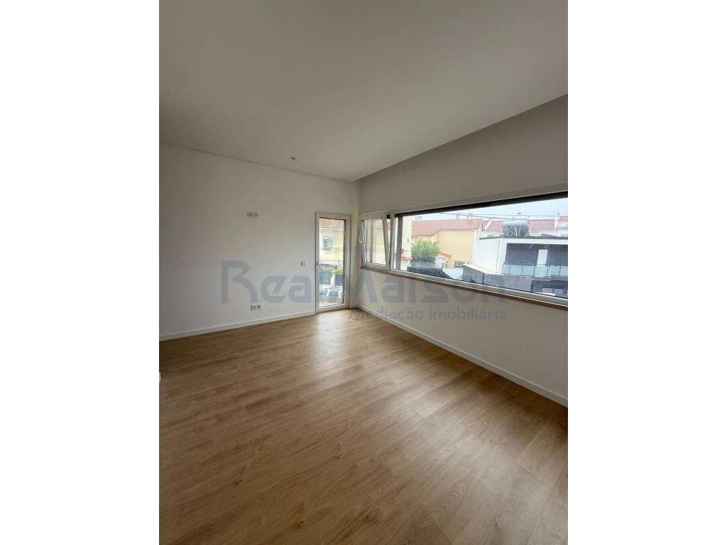 Fantástica Moradia T3 - S.Domingos de Rana - CONSTRUÇÃO NOVA-13