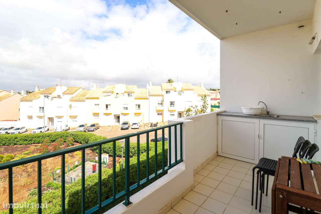 Fantástico T3 Lagoa Sol com 155m2-21