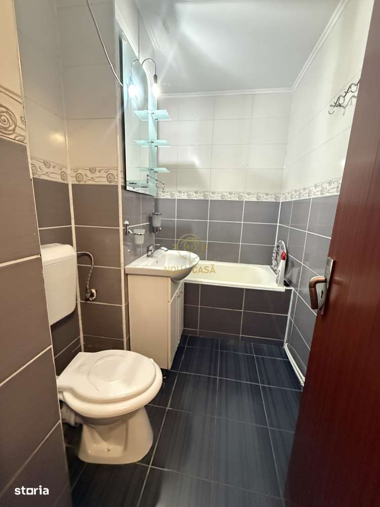 De vanzare Apartament 2 Camere Micro 16 Etaj Intermediar-2