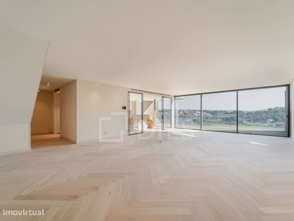 Apartamento T3+1 Duplex, com vista panorâmica sobre o Rio Douro - Grande imagem: 4/57