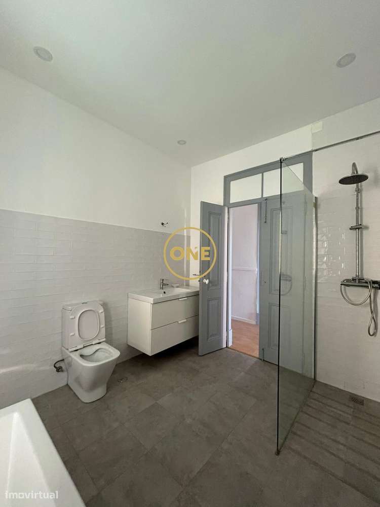 Excelente Moradia T5 em Salvaterra de Magos-7