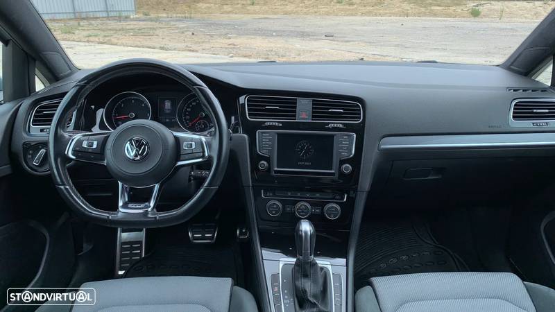 VW Golf Variant 1.6 TDi R-Line DSG - 12