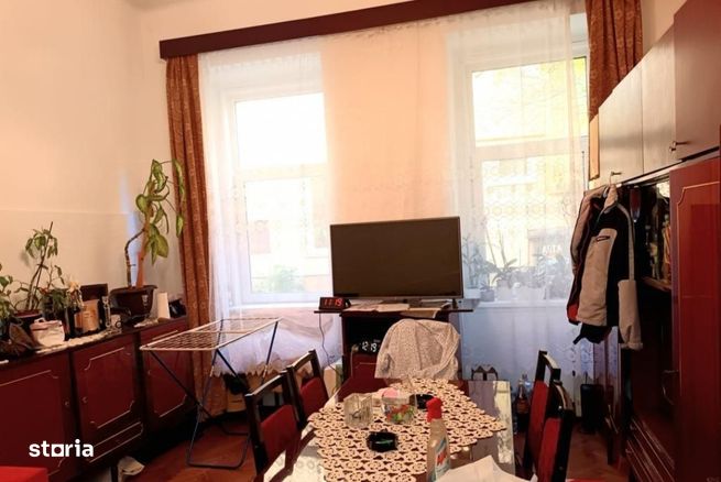 Apt CENTRU,2 camere cu pivniță și parcare lângă magazin SORA-9