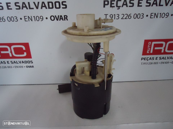 Bomba / Boia de Combustível Fiat Punto de 2001 - 2