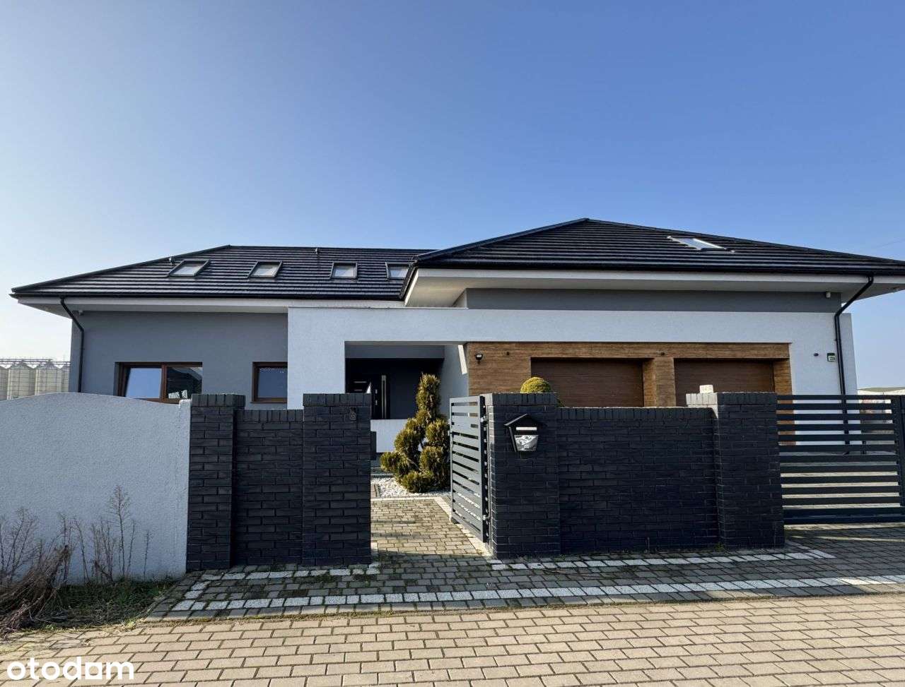 Nowoczesny do na sprzedaż, spokojna okolica, duża-14
