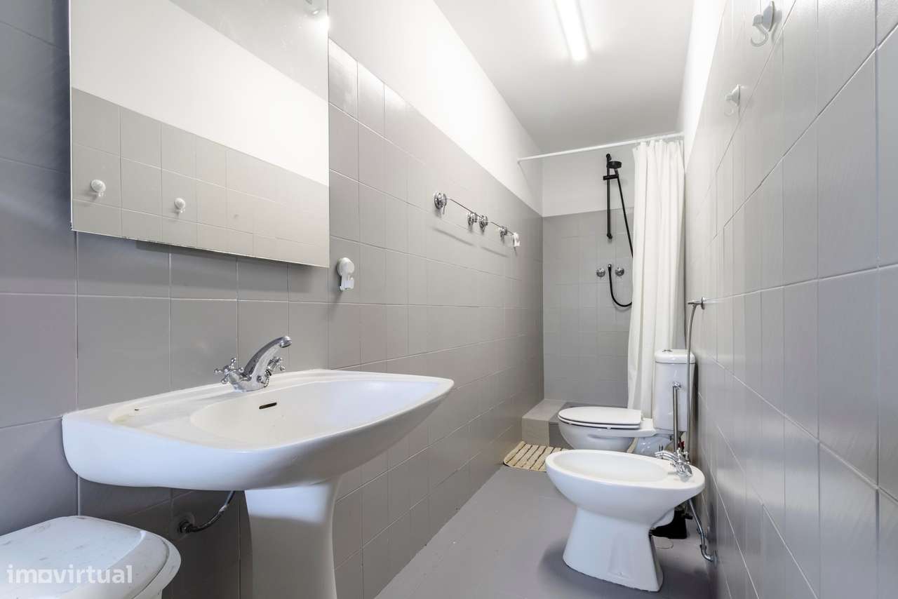 Apartamento T3+1 com Terraço e 3 Wcs em Galamares, Sintra-21