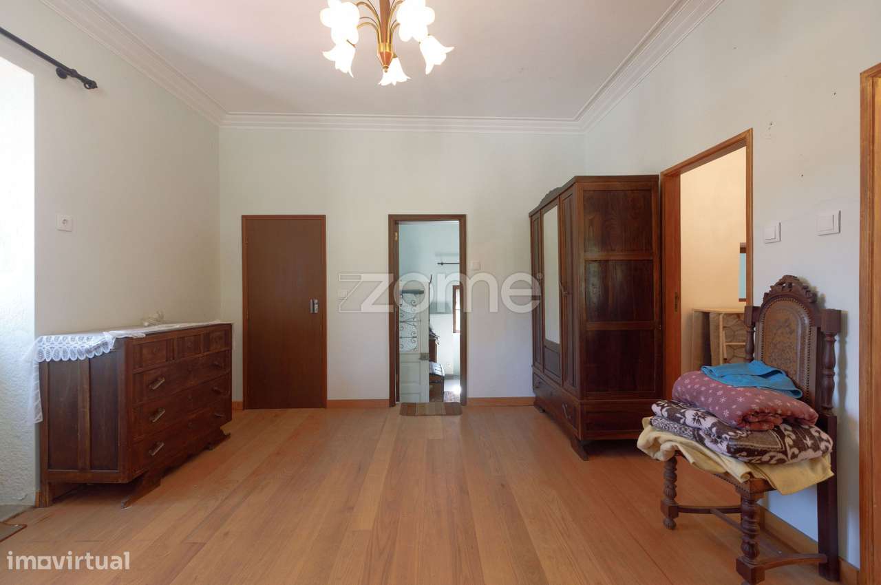 Moradia T3 de 4 frentes, com 984 m² de Terreno em Vila do Conde-17